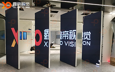 杭州迪安诊断旋转开合LED艺术门项目