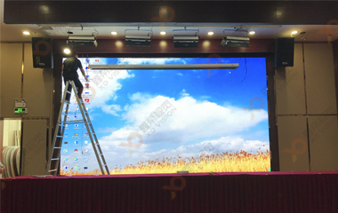深圳人民大厦户内全彩LED显示屏项目