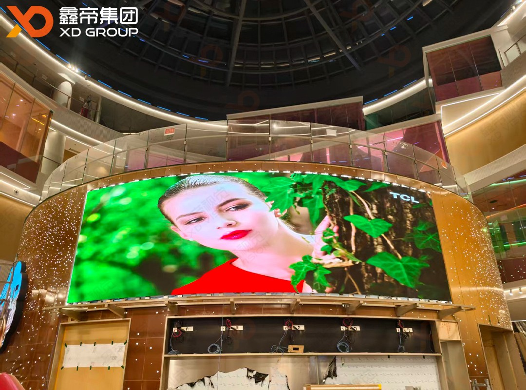 安利弧形LED屏-1.jpg